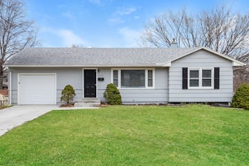 12518 E 49th St S Independence, MO 64055